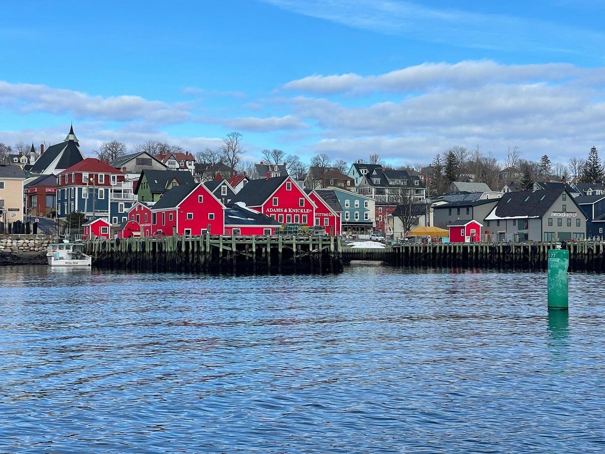 Working hard, or hardly working?
It’s an oceanographer’s life for me!  
Always inspiring to view the Lunenburg waterfront from the sea side. 
•
•
•
#workingwaterfront #lunenburg #novascotia #oceanography #boatlife