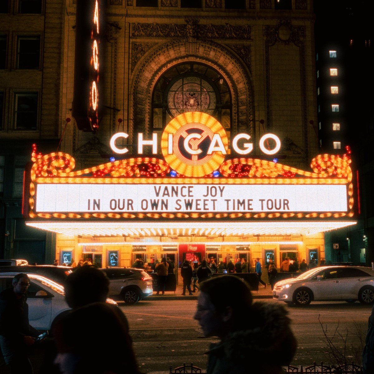 vancejoy's tweet photo. High spirits in Chicago last night. Thank you Chicago! You are always top notch.

📸 Brad Cauchy https://t.co/XARHNR6vpp