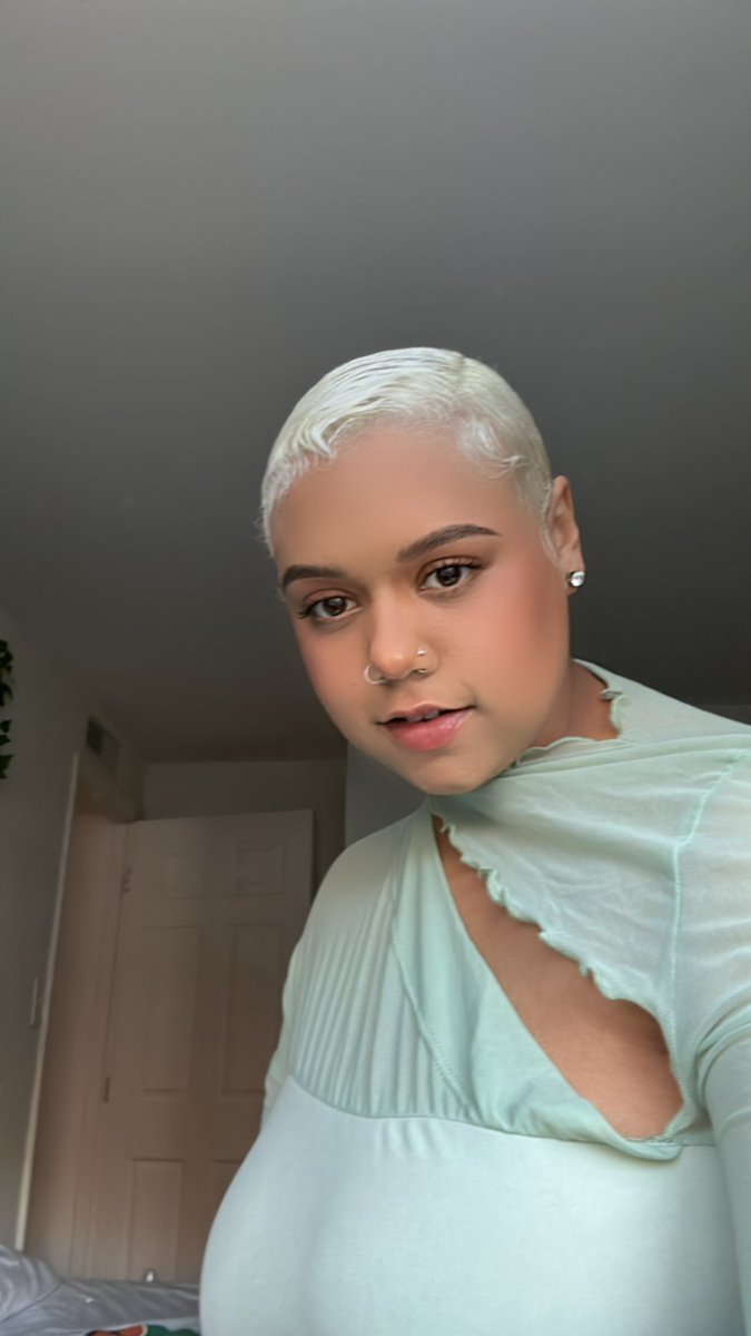 _javale_'s tweet photo. this boy be in my dm’s say im prettyyy🫶🏽 https://t.co/M2CHiCoQAT