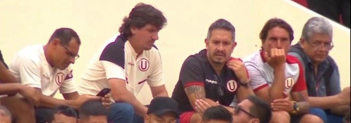 fanovargas's tweet image. NO TE RINDAS, JEAN

Se burlarán de ti, te insultarán, te pedirán que renuncies, NO LO HAGAS.
PERSISTE, PORQUE EL TIEMPO TE DARÁ LA RAZÓN, ASÍ TE TOME 5, 10, 15 AÑOS. INSISTE. 
Todos los genios son locos hasta que sus ideas triunfan.

Y la gestión vencerá al dinero