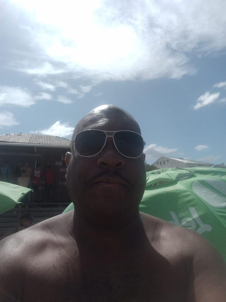 PeixotoRavel's tweet photo. curtindo o carnaval na praia de cidreira bom carnaval a todos do Twitter https://t.co/55pgUKCy5t