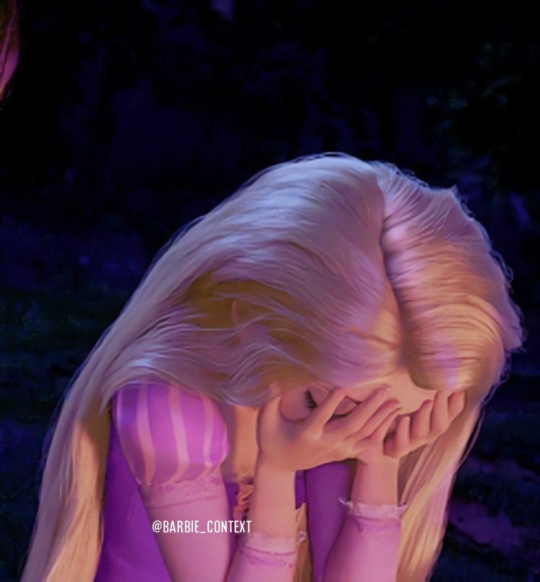 barbie_context's tweet photo. Cuando estás estudiando y te das una pausa para llorar por que no entiendes nada https://t.co/omQXtM1hhB