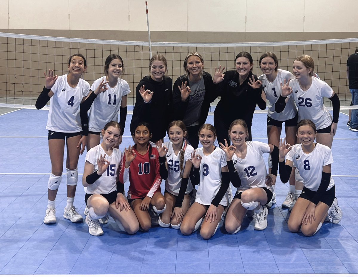 6-0 after finishing day two for both my 17s team and my 12s team! Excited for tomorrow! 🏆