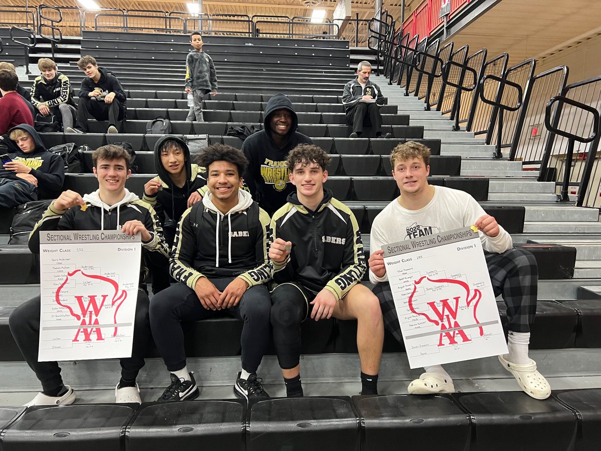 WrestlingSabers's tweet photo. Congratulations to our SIX individual @wiaawistate qualifiers!!

🥇 place sectional champions:
@SummersTalan 
@Davis_Anderson2 

🥈place:
@TeaganFox2 
@manny_joseph42 
Juniel
Matthew

Way to go Sabers!! https://t.co/4bx7OGAAzH