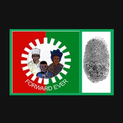 DavidMpopo01's tweet photo. Vote Mama, Papa and Pikin.

Vote LP!!!💯💯💯

#POiscoming #VotePO #VoteLP https://t.co/rVDlB7sk5b
