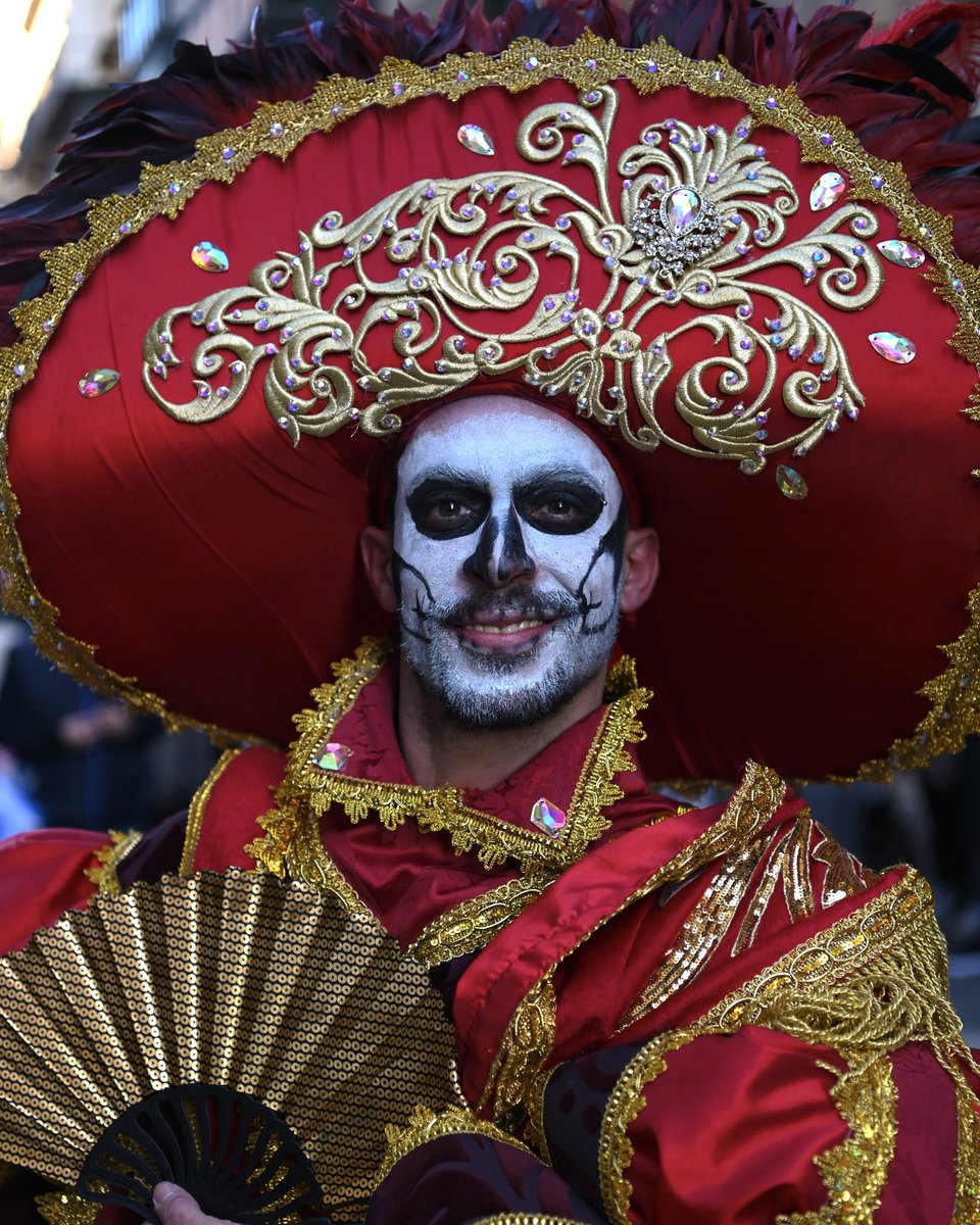 MarkZC's tweet photo. Thousands attend #Carnival festivities in #valletta #Malta https://t.co/yXE7Y9S2Ld
