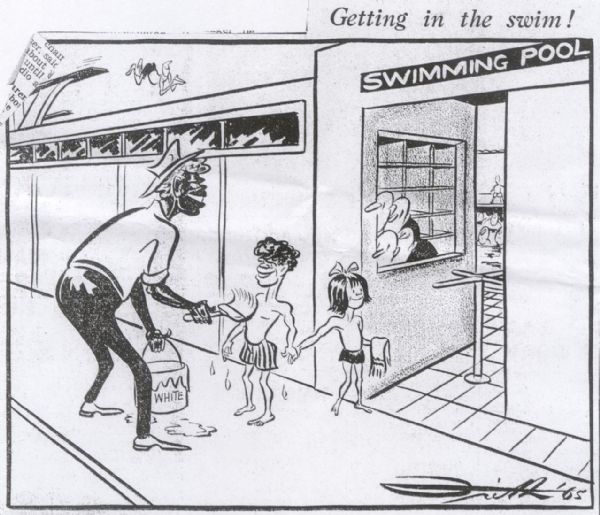 #OnThisDay in 1965, civil rights activist Charles Perkins caused a riot at a swimming pool because they wouldn’t let “darkies” in.

Read more about the 1965 Freedom Ride: pulse.ly/m6qqq26ach

Image source: AIATSIS