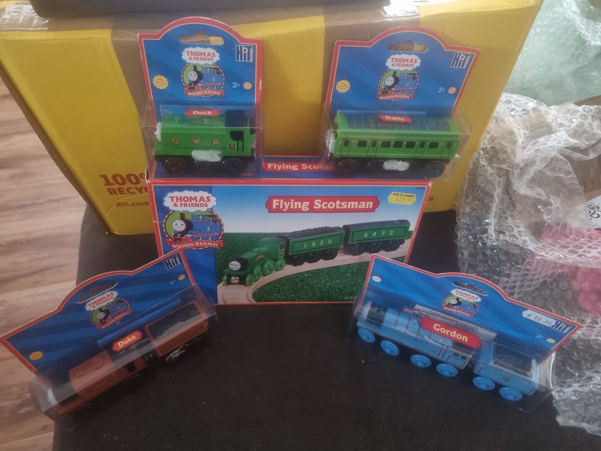 2002 Flying Scotsman, 2004 UK small label Daisy, Duke and Duck and 06 UK Gordon. 2nd Scotsman I have boxed a great add to the collection! The Duke is mint AF 😁