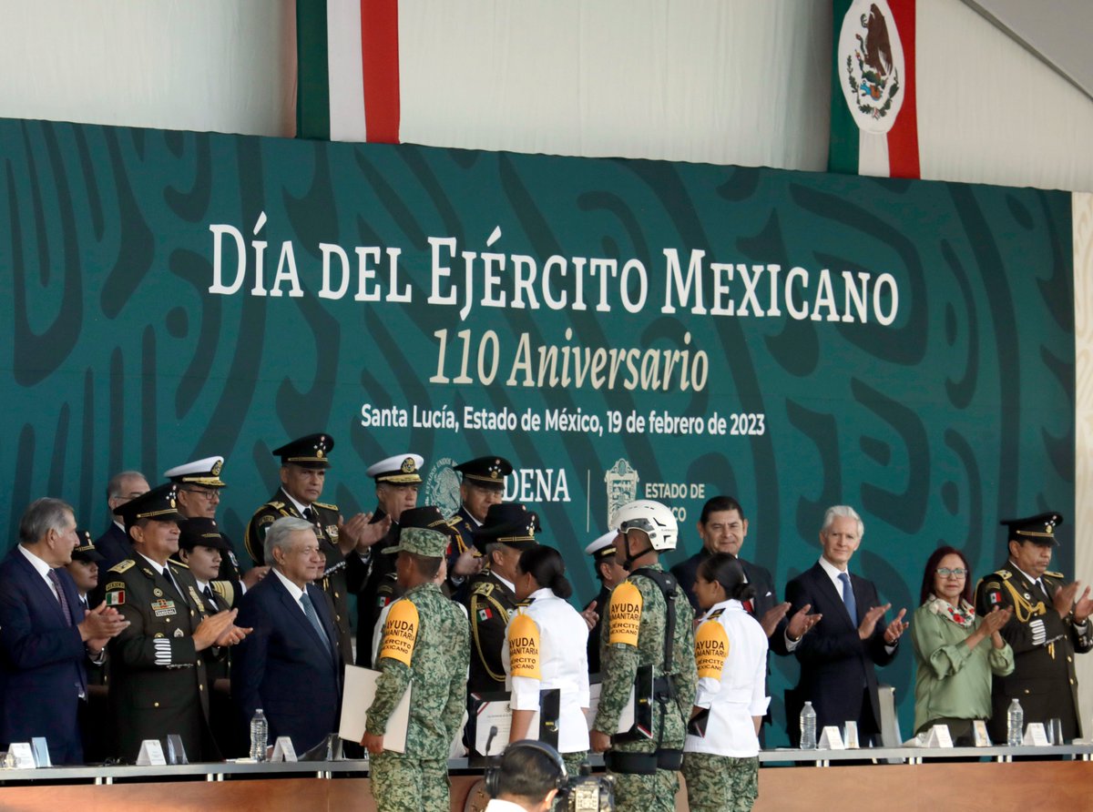 Hoy en el Día del Ejército Mexicano felicitamos a todas las mujeres y hombres que forman parte de esta gran institución de nuestro país.
