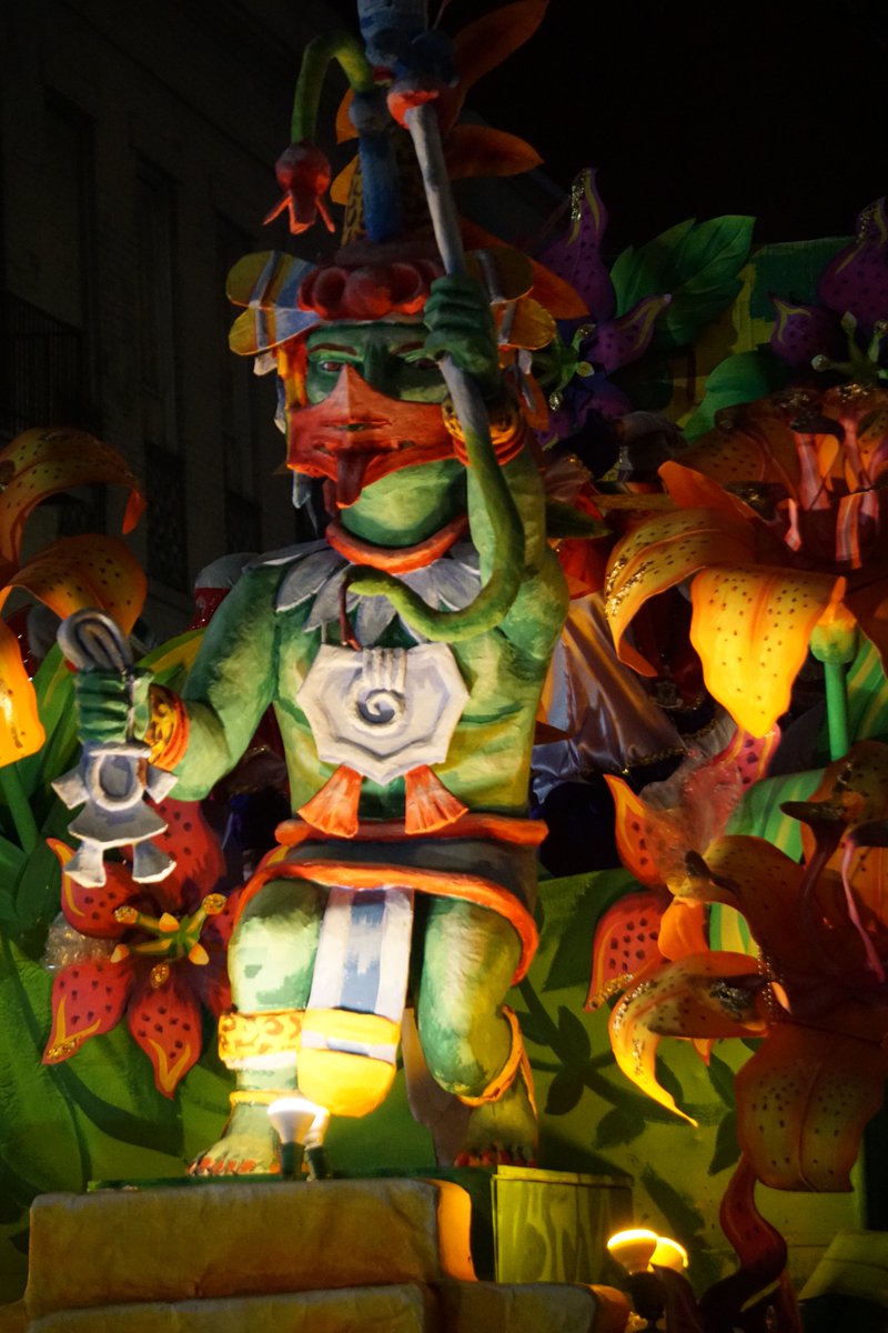 lenubienne's tweet photo. From Thursday: #KnightsOfBabylon #KnightsOfChaos #MardiGras https://t.co/6vcqnmS2eN