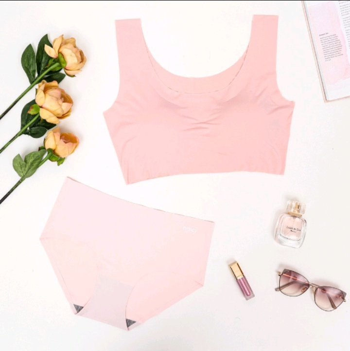 akrabelsa's tweet photo. Haii, aku ada rekomendasi underwear untuk cewe &amp; cowo nih 🤩🤩

Yuk cek thread dibawah untuk lihat detailnya ⬇️ https://t.co/ATXN0pN6qM