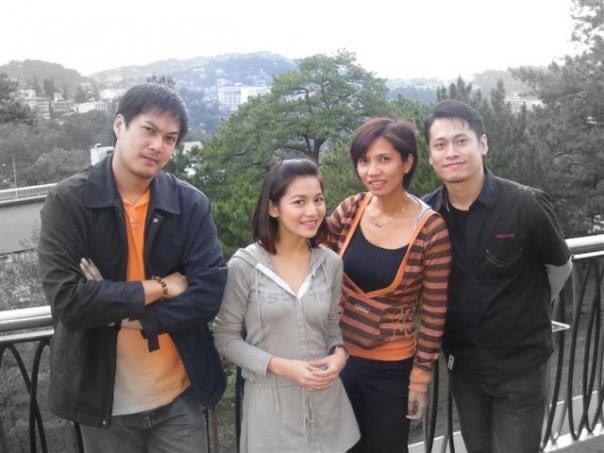Blade_theDJ's tweet photo. One of the best things about my profession was that I got to host events, and hosting mall shows for @PolyEastRecords was one of my favorites. I’ve enjoyed hosting mall shows for their artists. (L to R) Joal, @kylaessentials, @ethelcachapero and moi at an SM show. #Throwback2008 https://t.co/IoD7VebKjE
