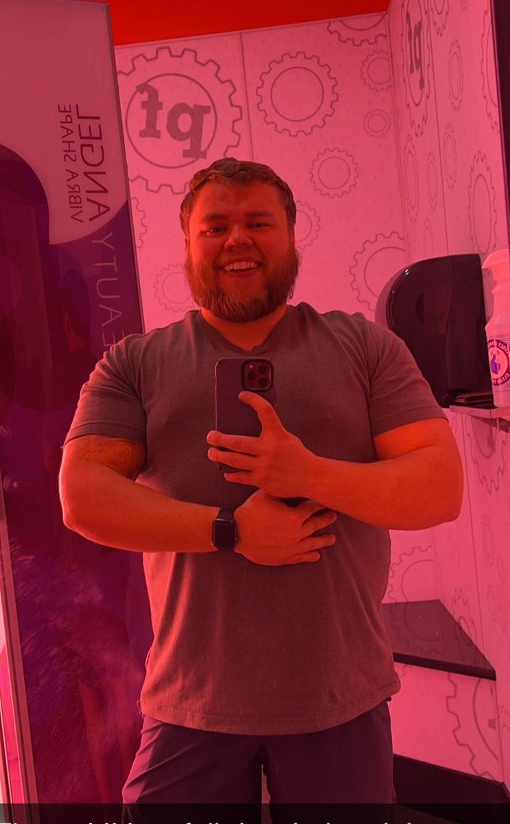 JacobShepherd96's tweet photo. Finally starting to see some results in the gym and it’s a pretty great feeling. 🤙 https://t.co/nPOoJZhh3i