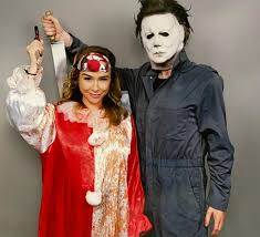 HorrorGal13's tweet image. Hanging out with family on the weekend is always a thrill. @RealMMyers78 #HorrorWeekend