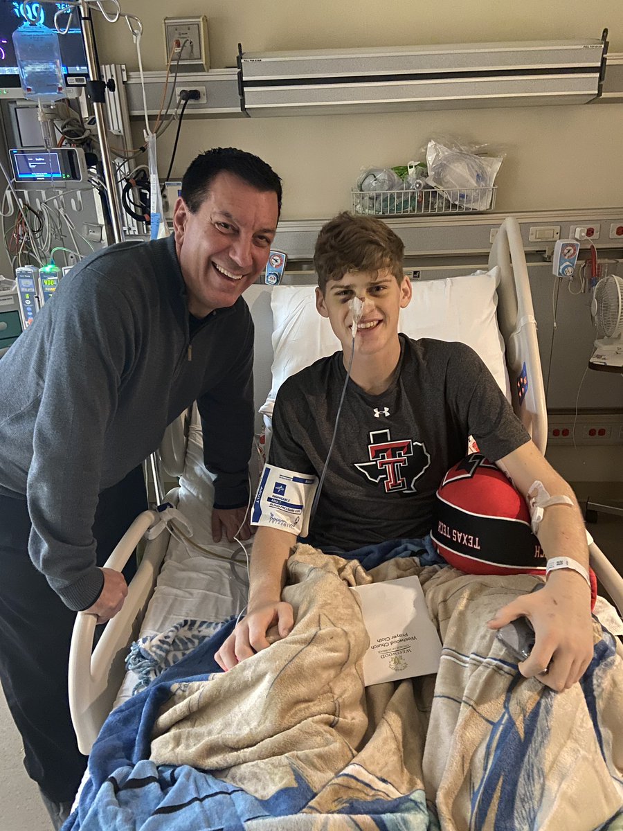 pchristy11's tweet photo. Went by the hospital in Lubbock to encourage, pray &amp; visit with Brenson &amp; Tyler, the two Hermleigh young men who were hit in a terrible accident on Slaton Highway coming home from a Tech hoop game. 

It is a miracle both these guys are alive. 
 Keep them in your prayers 
🙏🙏 https://t.co/HfckZT2BNN