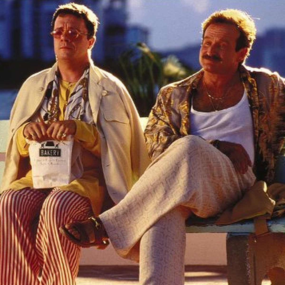 Sandra_Cole44's tweet photo. @ThatEricAlper The Birdcage. It was amazingly hilariously. No matter how many times you watch it.  It's a timeless work of art. 🎭 https://t.co/mtpQNvPMeX