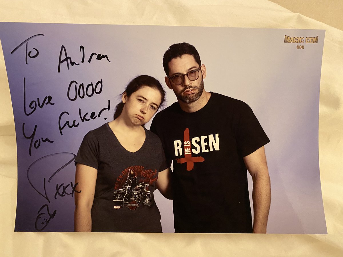 TKSchaf's tweet photo. It might be my fav autograph ever… and I’ve got a few of them from different actors 🤣 

thanks #tomellis and @starfuryevents for a fantastic weekend (pic obvsly not taken at #Lux2, just signed there) https://t.co/9VDkGzcuA1
