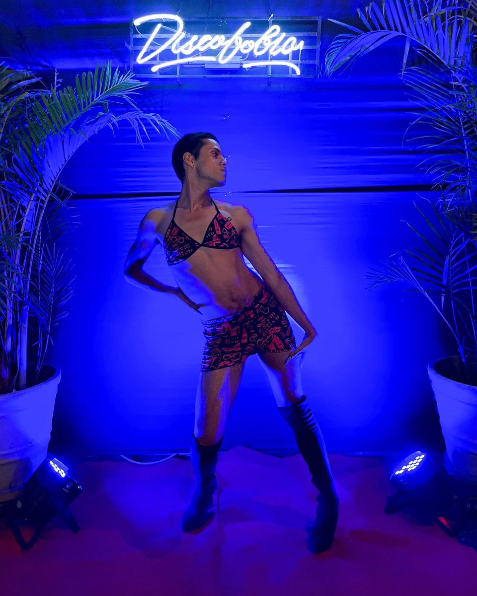 houseofbrava's tweet photo. House of Brava🔥show en DISCOFOBIA🪩 usando la nueva colección de FEMREV💕 https://t.co/xFaTwfkSHs