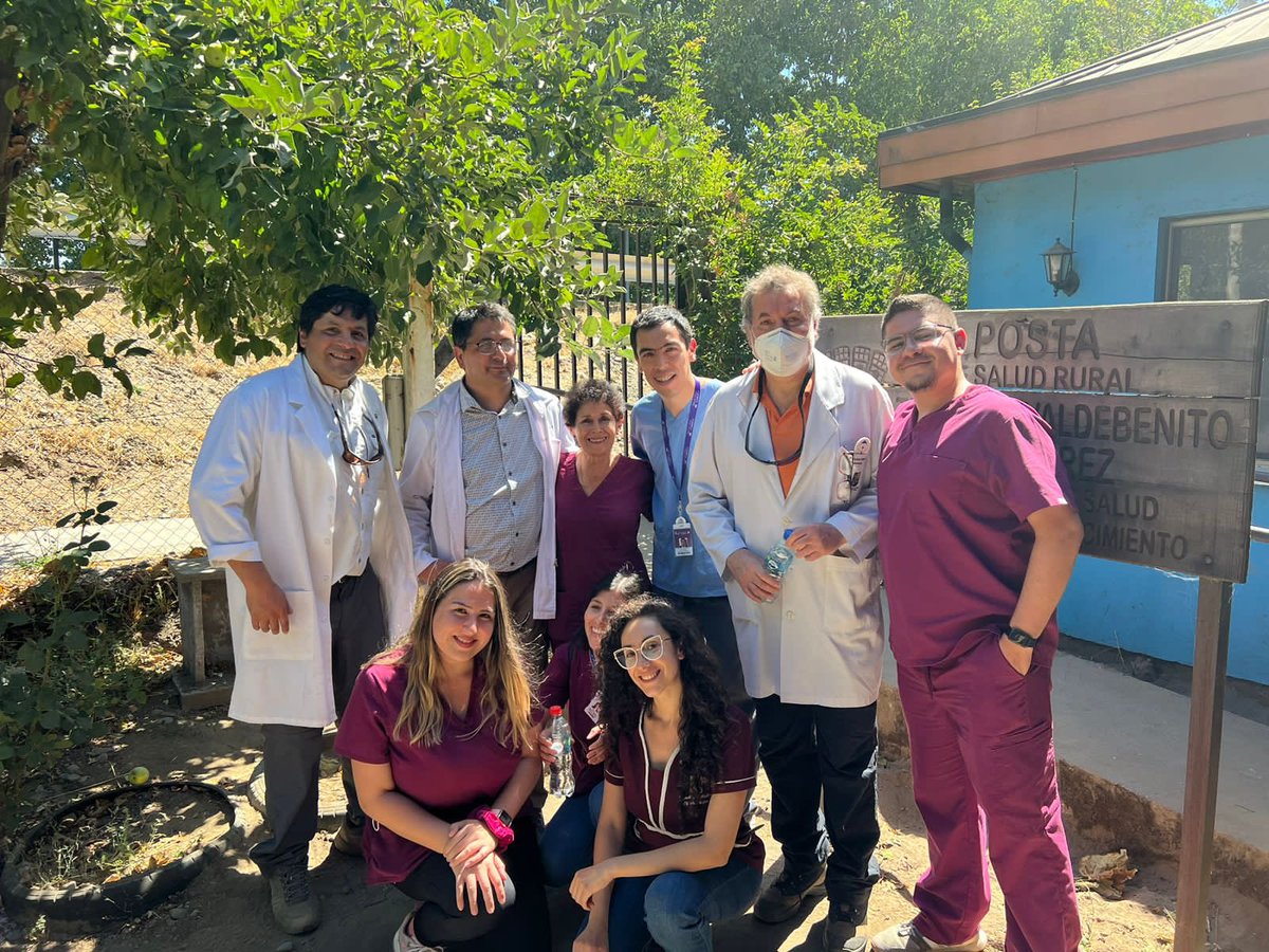 chefabiola's tweet image. participaron @colmedchile, la Directiva Regional del COLMED , el Vicepresidente del Consejo Regional del COLMED que trajo donaciones de guantes de seguridad y antiparras, la Presidenta de Atemoch(TM de oftalmologia) 2/3