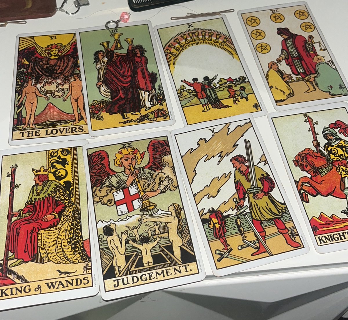 Neden soğuk davranıyor dedim?siz nasıl yorumlardınız tutarlıların bende 2 sorusuna bakarım💖