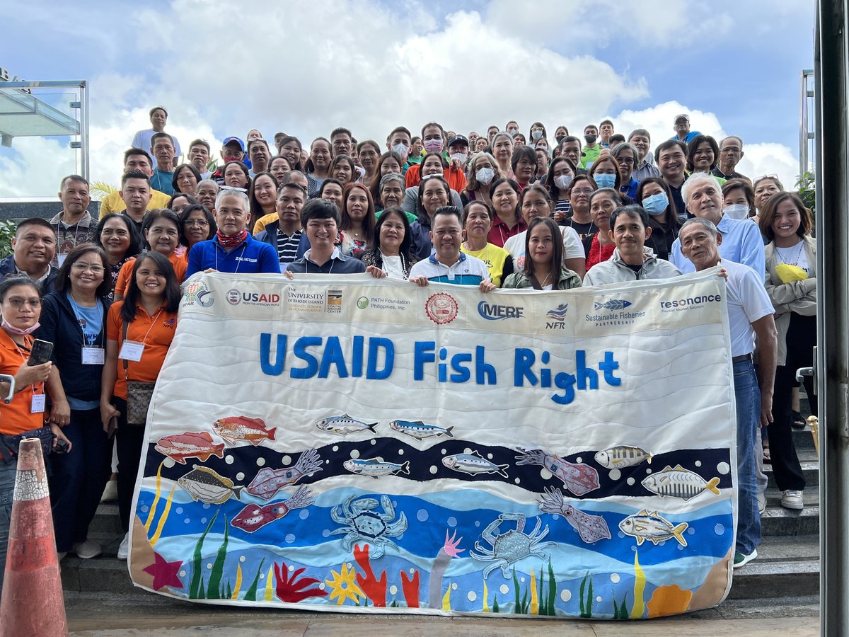 #DYK Illegal, unreported, & unregulated fishing, takes away PhP62 B/year in fisheries resources from 🇵🇭 small-scale fishers? USAID is capacitating the small-scale fishers and communities in the Visayas to generate innovative & powerful solutions to the problem of #IUUfishing. 🐟