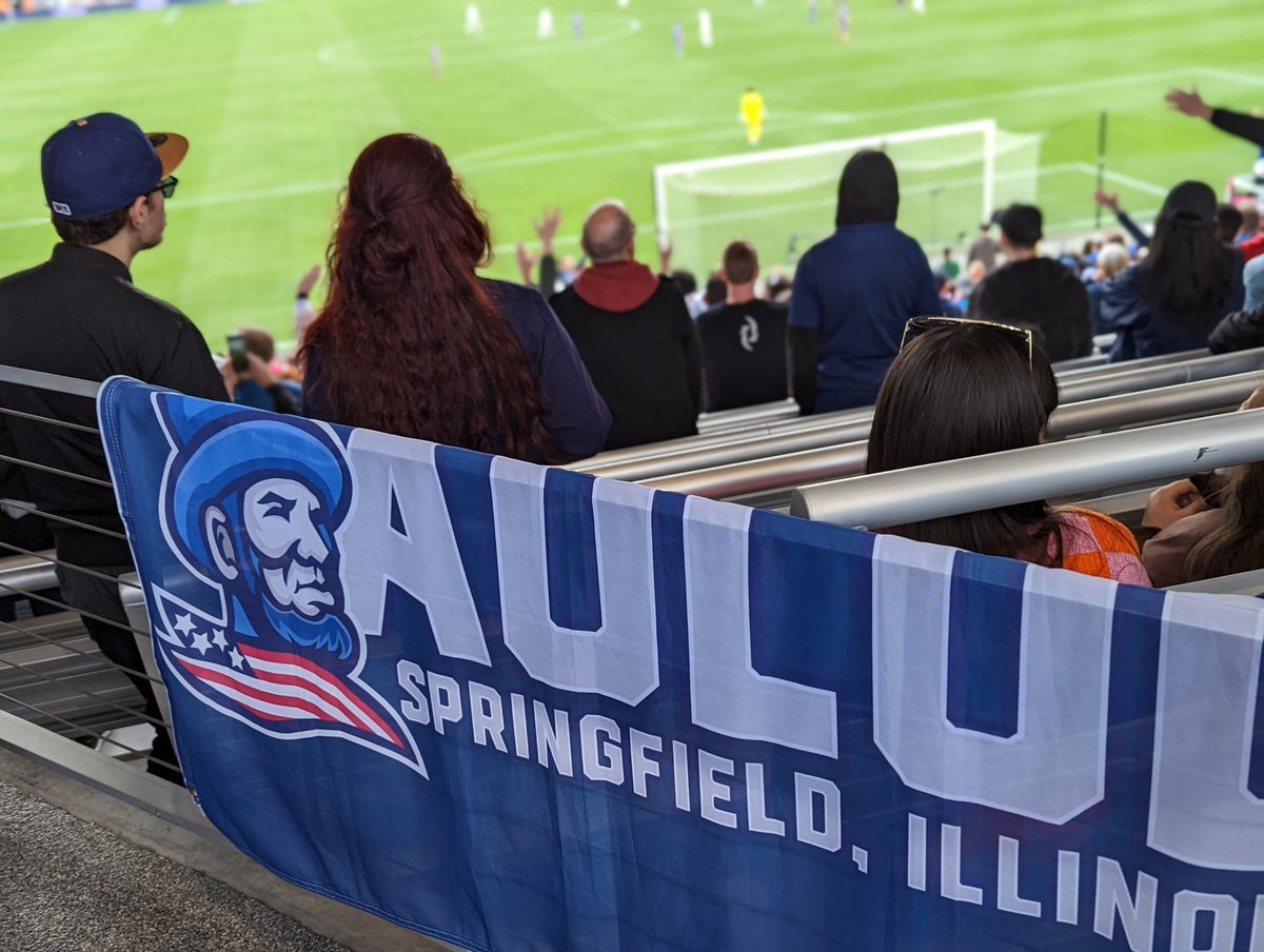 AOLandofLincoln's tweet photo. Fun day in Nashville supporting our @USWNT in the #SheBelievesCup2023
Awesome win!
Thanks for the hospitality @AONashville @NashvilleSC @GEODISPark
#AOLOL๐ฉ https://t.co/ugUlUrfKRW