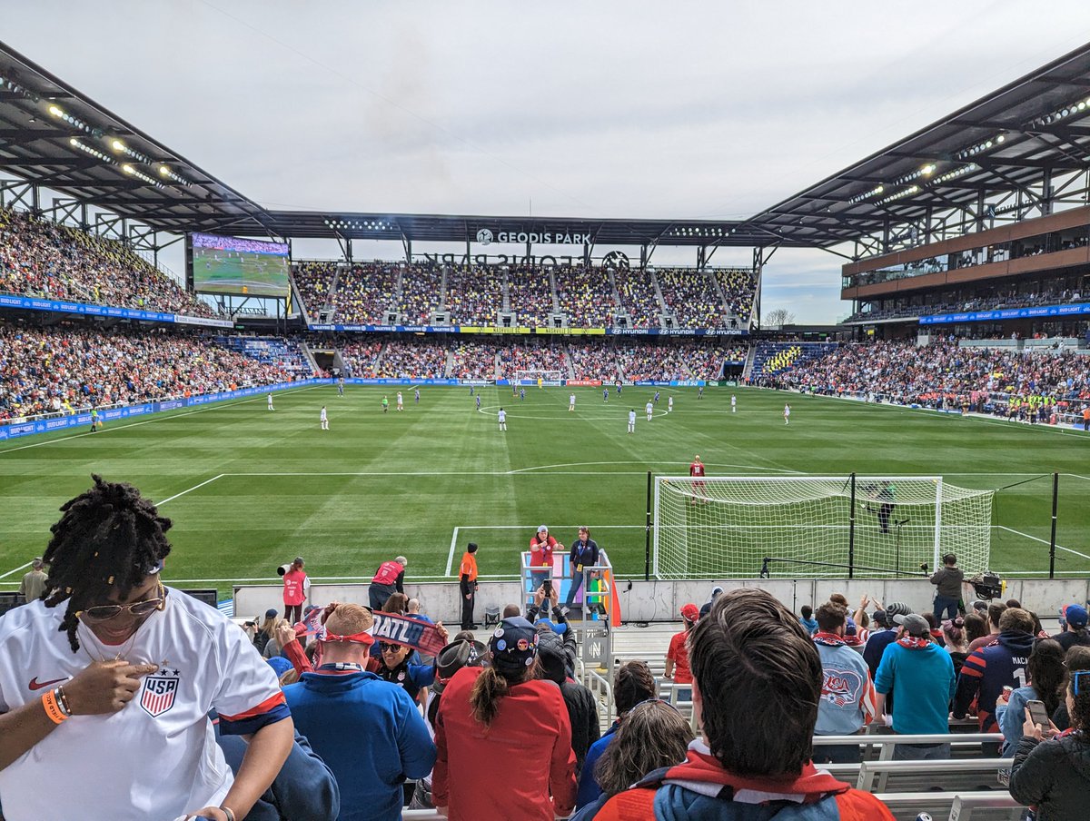 AOLandofLincoln's tweet photo. Fun day in Nashville supporting our @USWNT in the #SheBelievesCup2023
Awesome win!
Thanks for the hospitality @AONashville @NashvilleSC @GEODISPark
#AOLOL๐ฉ https://t.co/ugUlUrfKRW