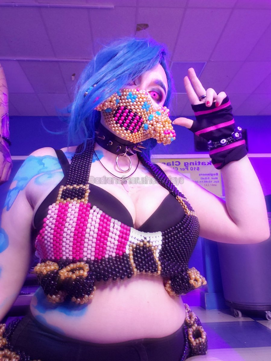 pendragoncos's tweet photo. Get Jinxed!!!
-
New twt acc!! Honestly looking for cosplay moots lol. 
-
#Jinx #jinxcosplay #LeagueOfLegends #LeagueOfLegendsCosplay #Cosplay #Cosplayer https://t.co/duBNMWwYRO