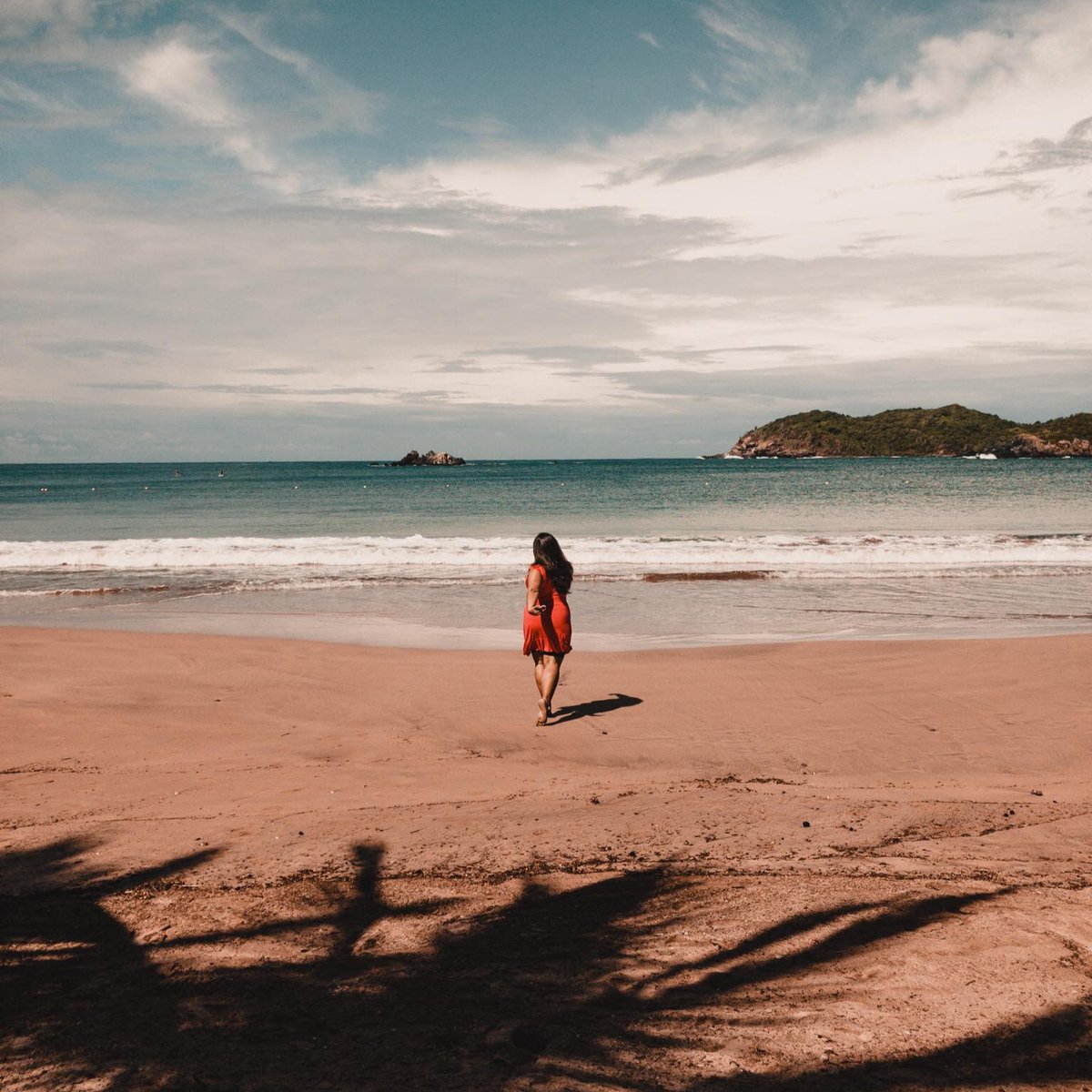 clubmedofficial's tweet photo. Warm tropical breezes, gentle ocean waves, golden sandy beaches, and swaying palm trees – this is #ClubMedIxtapa🏝️ https://t.co/v97AIMEFbc https://t.co/x1aiMjMFZF