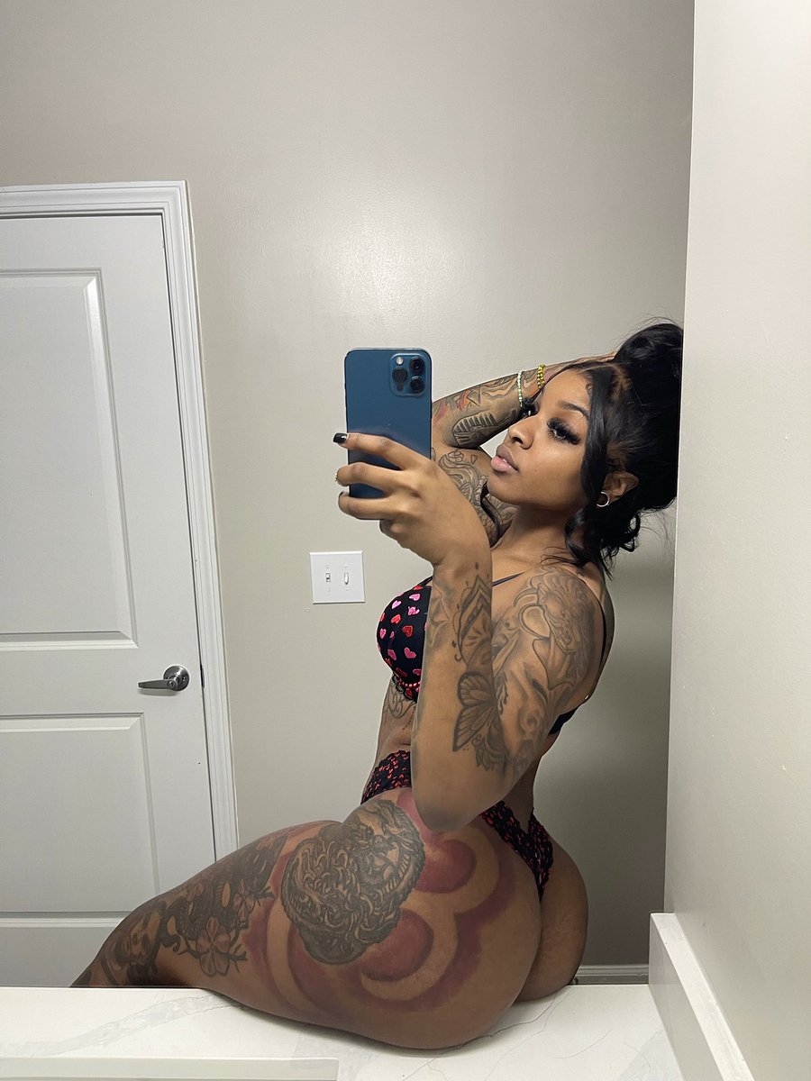 daisydadon's tweet photo. big dais🖤 https://t.co/weTsPVYKoE