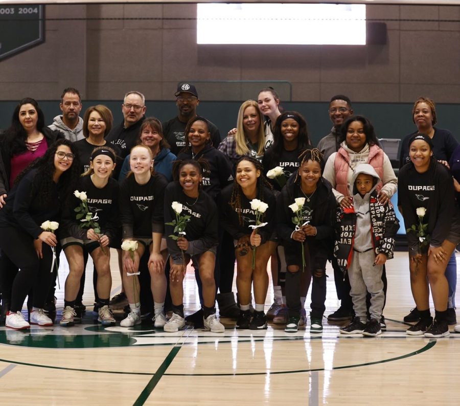 couriercod's tweet photo. The Chaparrals earned the win over Skyhawks on Sophomore Night, evening out their record to 13-13. https://t.co/MVl3PtPlii
#codwbb #womensbasketball #collegeofdupagesports #codathletics #studentathletes #gochapsgo https://t.co/qhWNmdw6H0