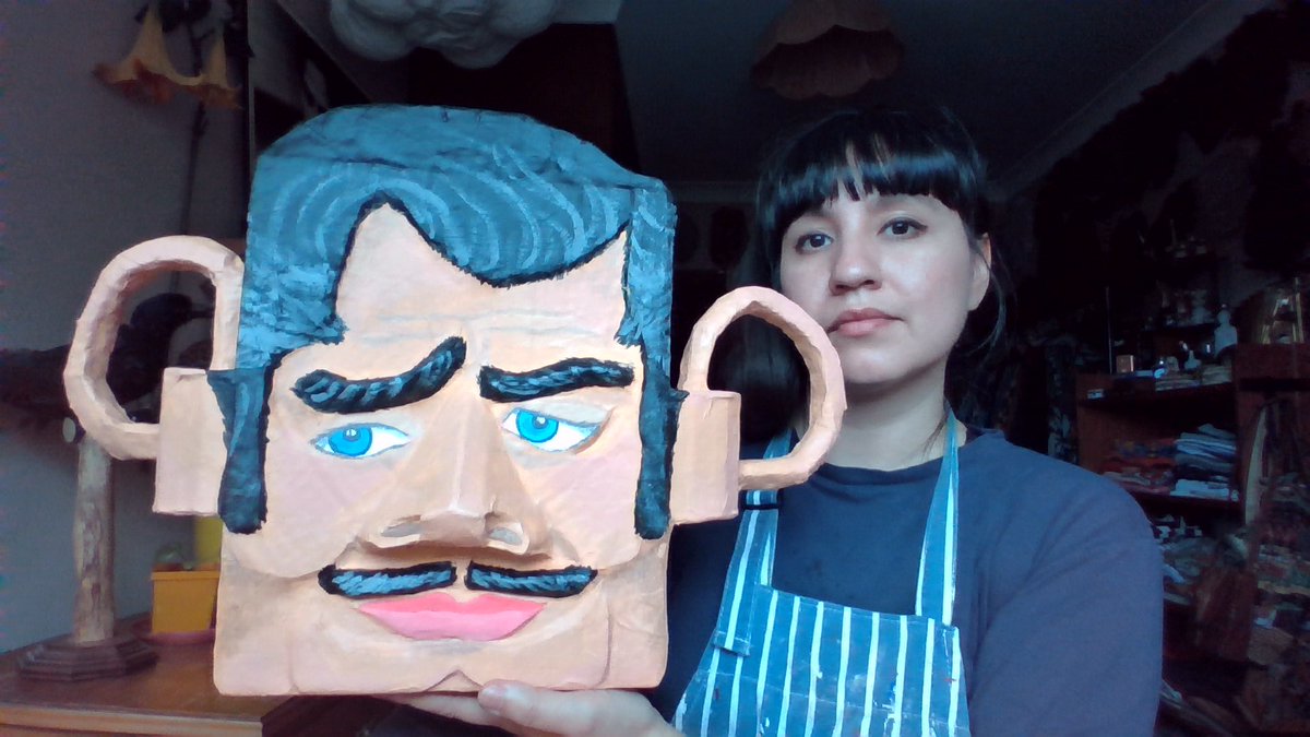 We are delighted to introduce our 2023 Creative in Residence Raquel Caballero! Raquel is a multimedia artist fascinated by maximalist and amateur aesthetics and will be delving into the UTS Library’s Rare Books and Special Collections, in order to create a Wunderkammer.