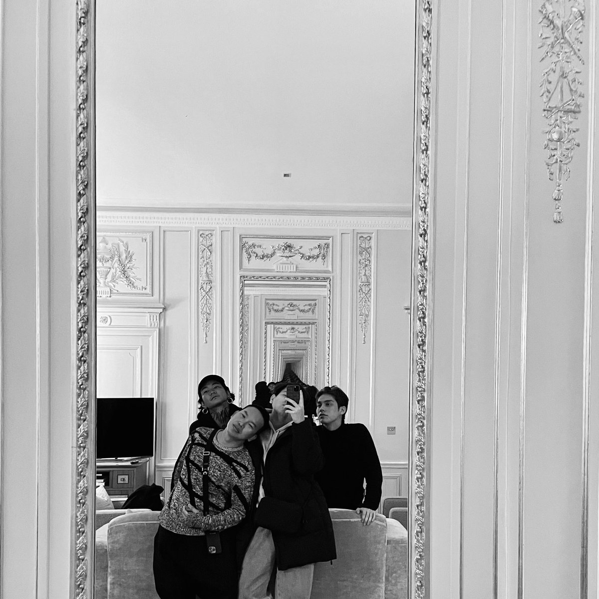 allaround on Twitter "RT TingTPP ชอบสไตล์คอนเท้นท์พี่บอยมาก BURBERRY