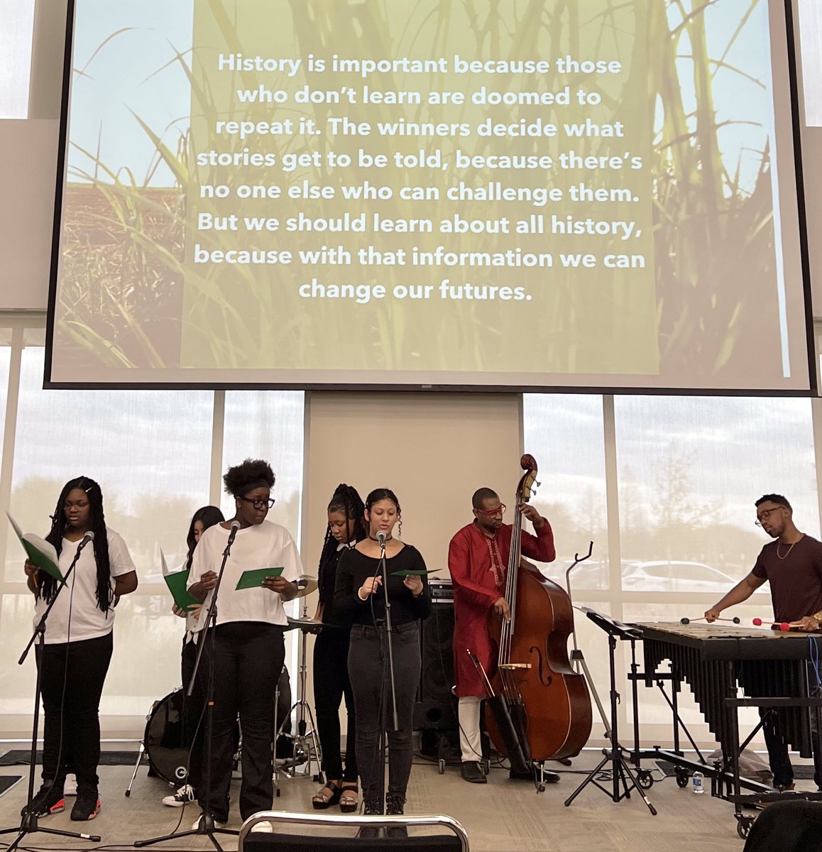 What a wonderful program today commemorating the #SugarLand95 discovery 5 yrs ago &amp; featuring Dulles &amp; Missouri City MS &amp; Ridge Point HS students! Amazing performances! Elkins HS track team polished the graves. Thank you Board and district leaders for all your support! ProudSupt!