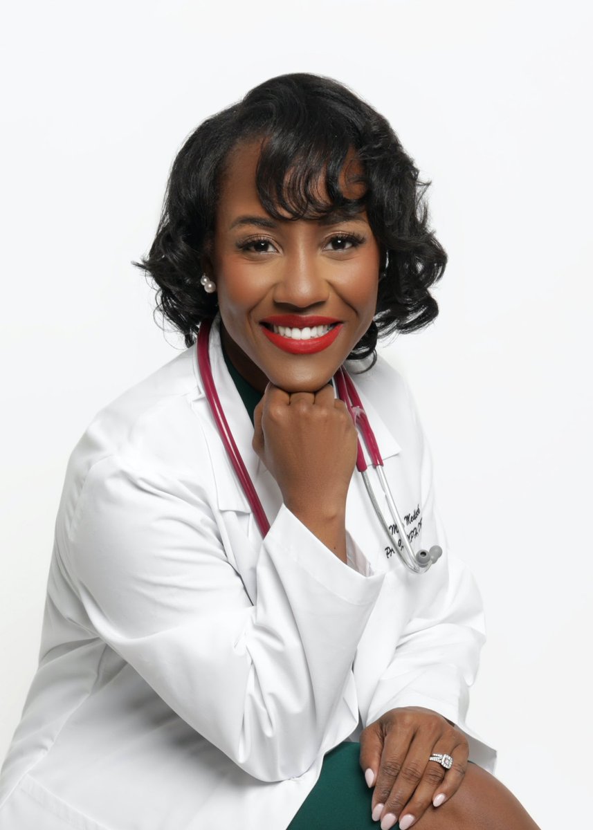 latraylnichole's tweet photo. Headshots are becoming one of my favorite things!!! ❤️❤️❤️ #blackfemalephotographer #photograpHER #perfectsnaps 📸 https://t.co/5FNZZyrSo3