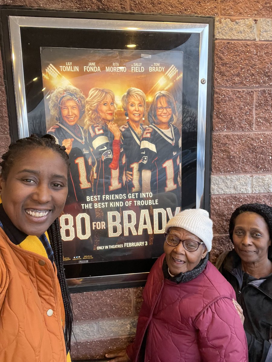 miamundy's tweet photo. 4️⃣0️⃣➖6️⃣0️⃣➖7️⃣0️⃣ for BRADY!!!! Such a fun 🎥 & loved watching it with 🙋🏽♀️ 🏈 loving momma & 👵🏽 #fortyforbrady #sixtyforbrady #seventyforbrady #eightyforbrady https://t.co/hlBxDOyOqr