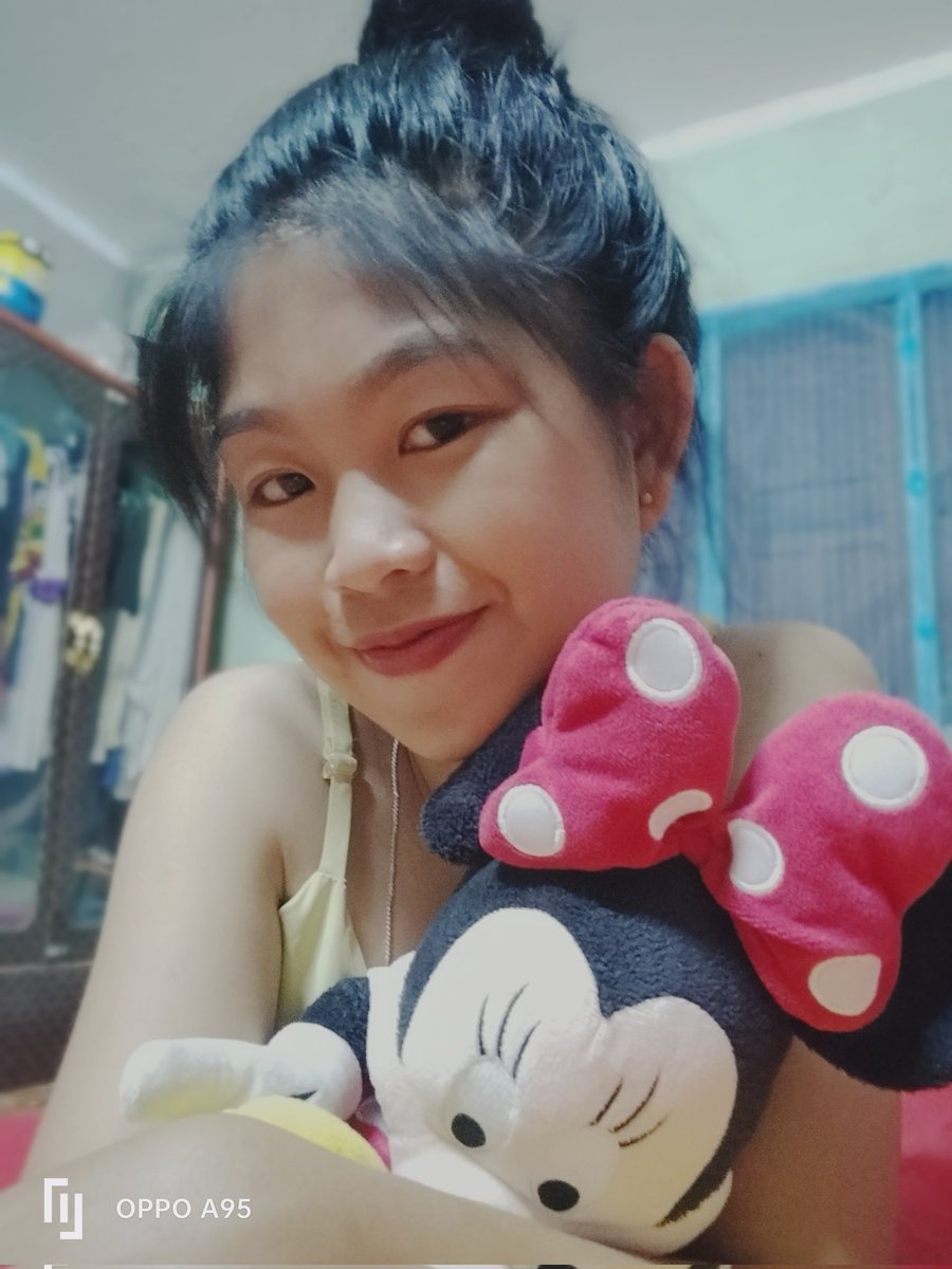ຂອບໃຈ ຄົນທີ່ຄອຍທັກມາຫລີ້ນນຳ
ຂອບໃຈຄົນທີ່ຄອຍເມັ້ນໃຫ້ກຳລັງໃຈ 
(ຂອບໃຈ ກັນລະມາມິດທີ່ດີ )
#ຊິເຊົາຫລີ້ນແລ້ວ 
ມື້ໃດຄິດຢາກຫລີ້ນຈັ່ງຊິໂຫລດມາໃຫມ່ 
#see you again 🥰