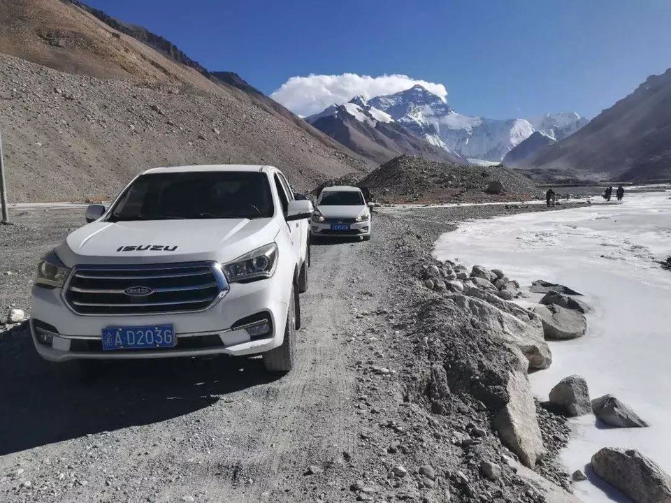 El primer Qingling TAGA llegó al Monte Everest, la montaña más alta del mundo en 2018, en manos de su joven dueño, quien orgullosamente condujo  su pick up. Qingling Taga lo encuentras en iMotors distribuidor exclusivo para Honduras. #qinglingmotors