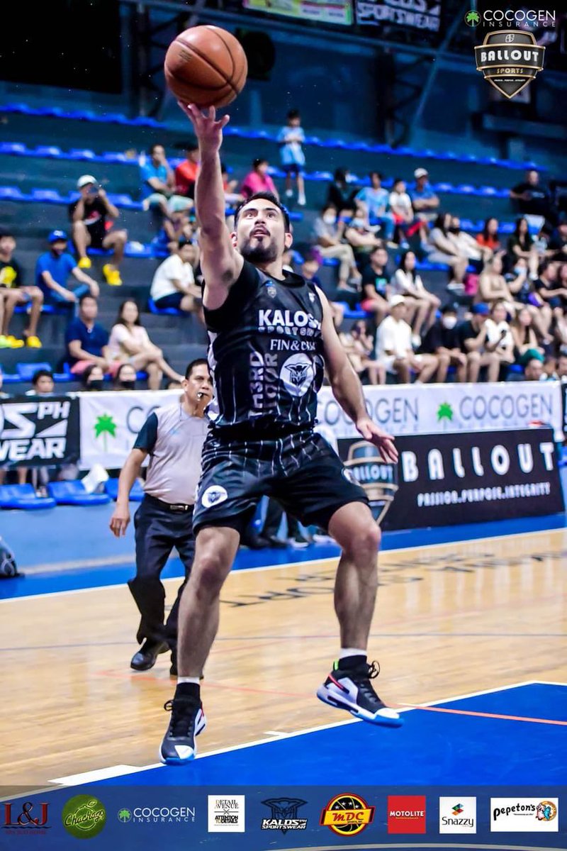 gv_for_g3rald's tweet photo. Quarterfinals vs Antipolo Cashew Nuts ππͺπΌπ₯ππΌ
πΈ: #BalloutSports
#GeraldAnderson
#KALOSph
#TheTh3rdFloor https://t.co/fNhfTbEMYn