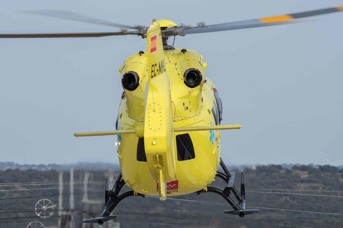 xavi_2901's tweet photo. El nuevo HD.0 y el Summa01 regresando de un aviso en El Escorial
#HD0 #Summa01 #LasRozas @Airbus @AirbusHeli https://t.co/gsyPJoa4bT