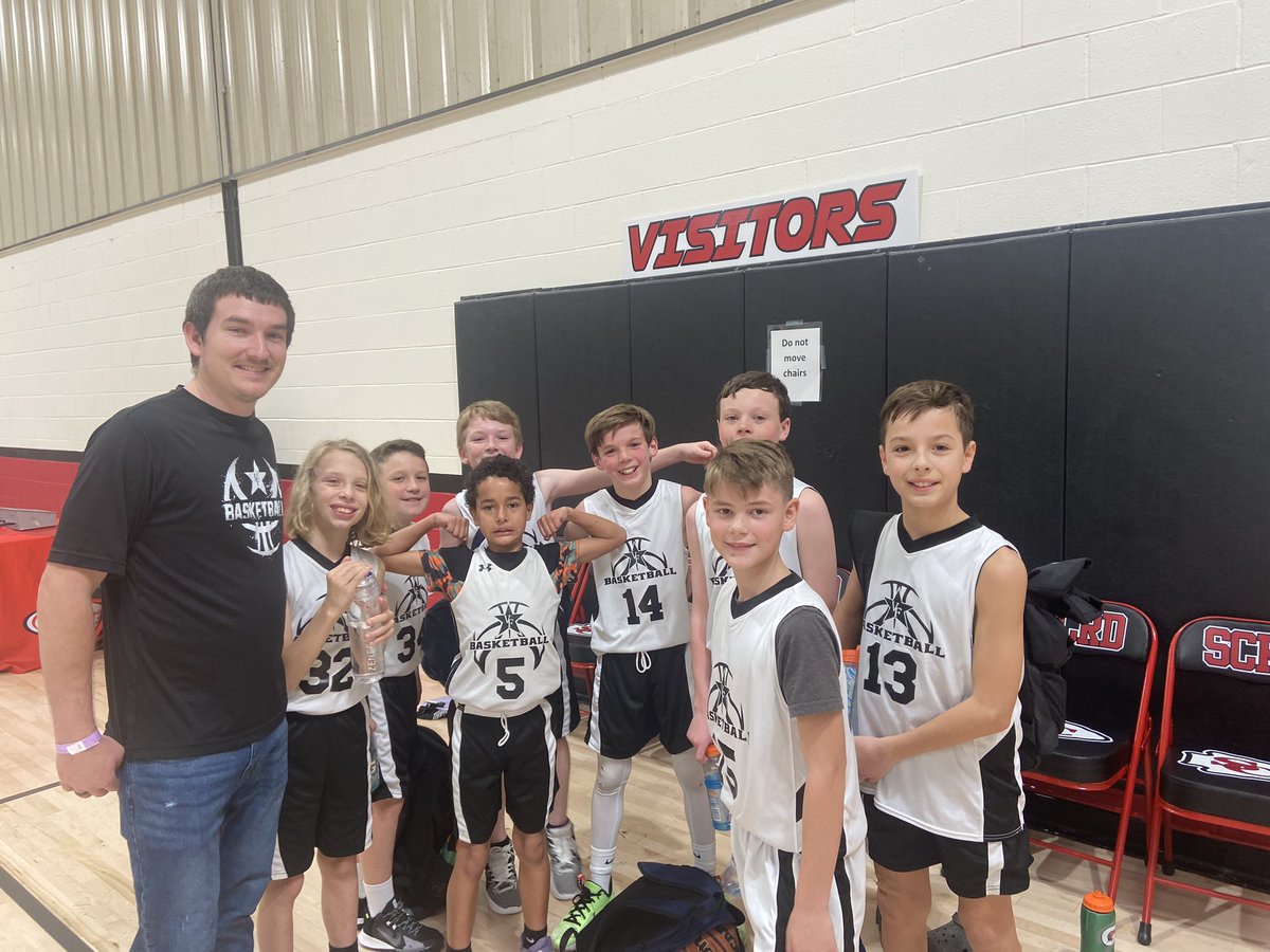 VeloBasketball's tweet photo. Lots of big wins today! Great job to our 4th and 6th grade girls and 5th grade boys! We have some very talented young players coming up in our organization. #BuiltDifferent https://t.co/T4yiiEWJeH
