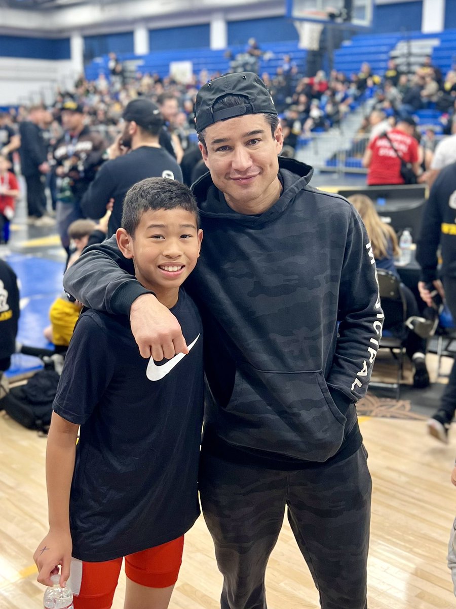 CoachAWhite's tweet photo. Great 🏀Game yesterday for @AnthonyMWhiteII to stay undefeated! Great Tournamnet today, to bring home some 🏆 with Special Guest: @mariolopezviva! #AWhite #TheWhiteFamily #SavedByTheBell🔔 https://t.co/fPowedWCfG