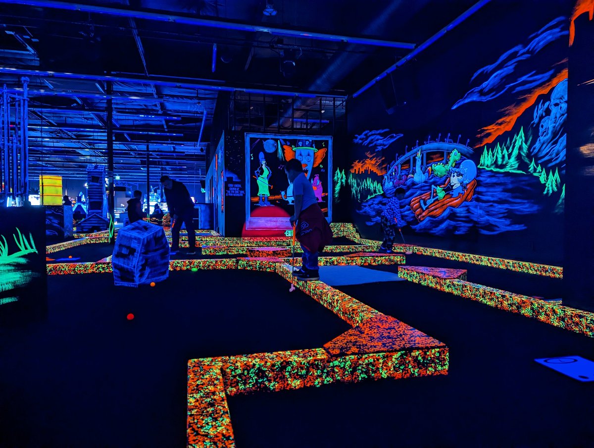 BellevueDotCom's tweet photo. Checking out Bellevue's newest blacklight entertainment destination
๐ https://t.co/GIWncZbYxY
#bvue #bellevuepicks #monsterminigolf https://t.co/R2yxecmsNJ