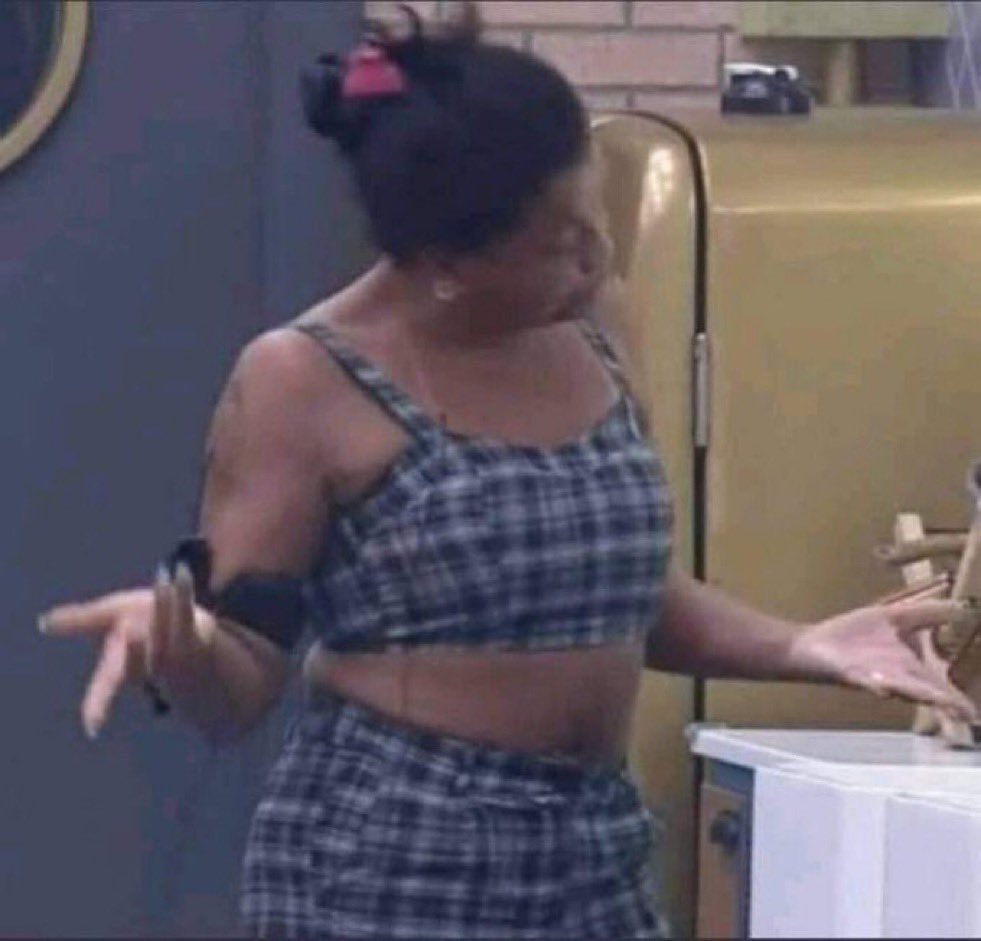 talesmateus13's tweet photo. @anapaularenault O Boninho definitivamente perdeu a mão, não sabe mais fazer reality show https://t.co/hLAJkUbKbQ