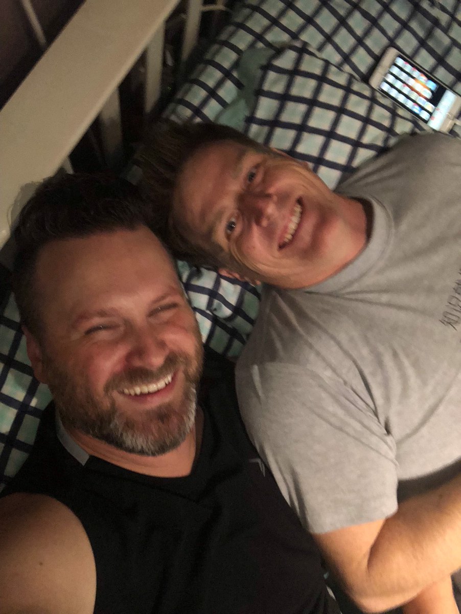 Uncle Jessy tweet media