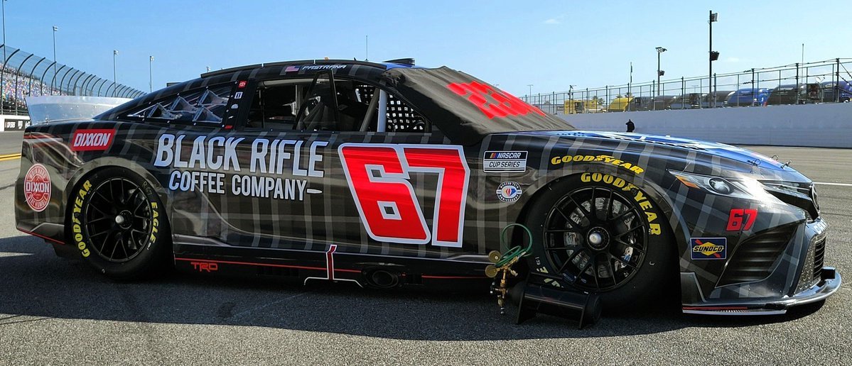 teams_low's tweet photo. 🏁 is out after a wild race @DAYTONA for the @NASCAR Cup Series.

Congrats on excellent finishes to:
P1- @StenhouseJr 

P10- @rileyherbst 
 
P11- @TravisPastrana 
 
P13 - @ZaneSmith 
 
#LTMS #DAYTONA500 
@MajDesignsUK @staylets1 
@TAEVisionAPP @RickWareRacing
@LoneStarSUVLimo https://t.co/Hv7mfu2AR1