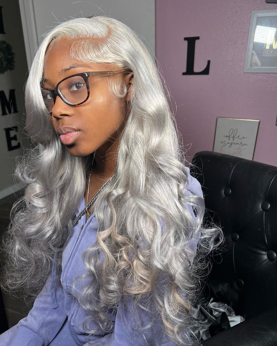 Like a wind like a storm, who like to rock same ?

check 'Grey' on sowigs.com 
#wigs #hdlace #transparentlace #wigsinstall #colorhair #colorwigs #blackgirls #BlackGirlMagic #blonde #grey