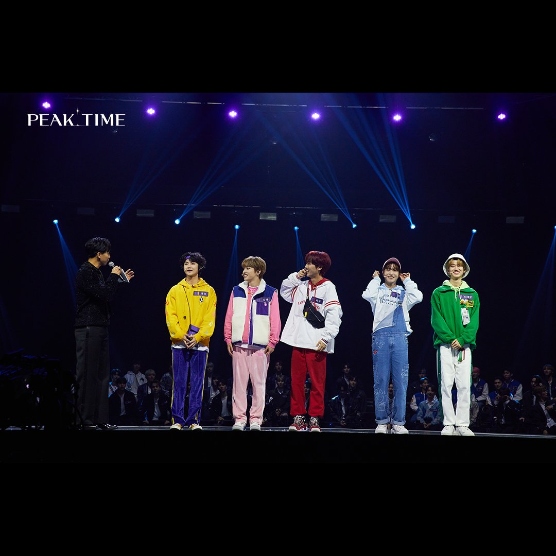 GOGOSING_SLL's tweet image. &amp;lt;핔캠📸&amp;gt; #비하인드 

우리의 #피크타임 은 지금부터! ✨
매주 수요일 밤 10시 30분 (KST)

-----

Our time to shine!
Every Wednesday 10:30 pm (KST)

#PEAKTIME #JTBC