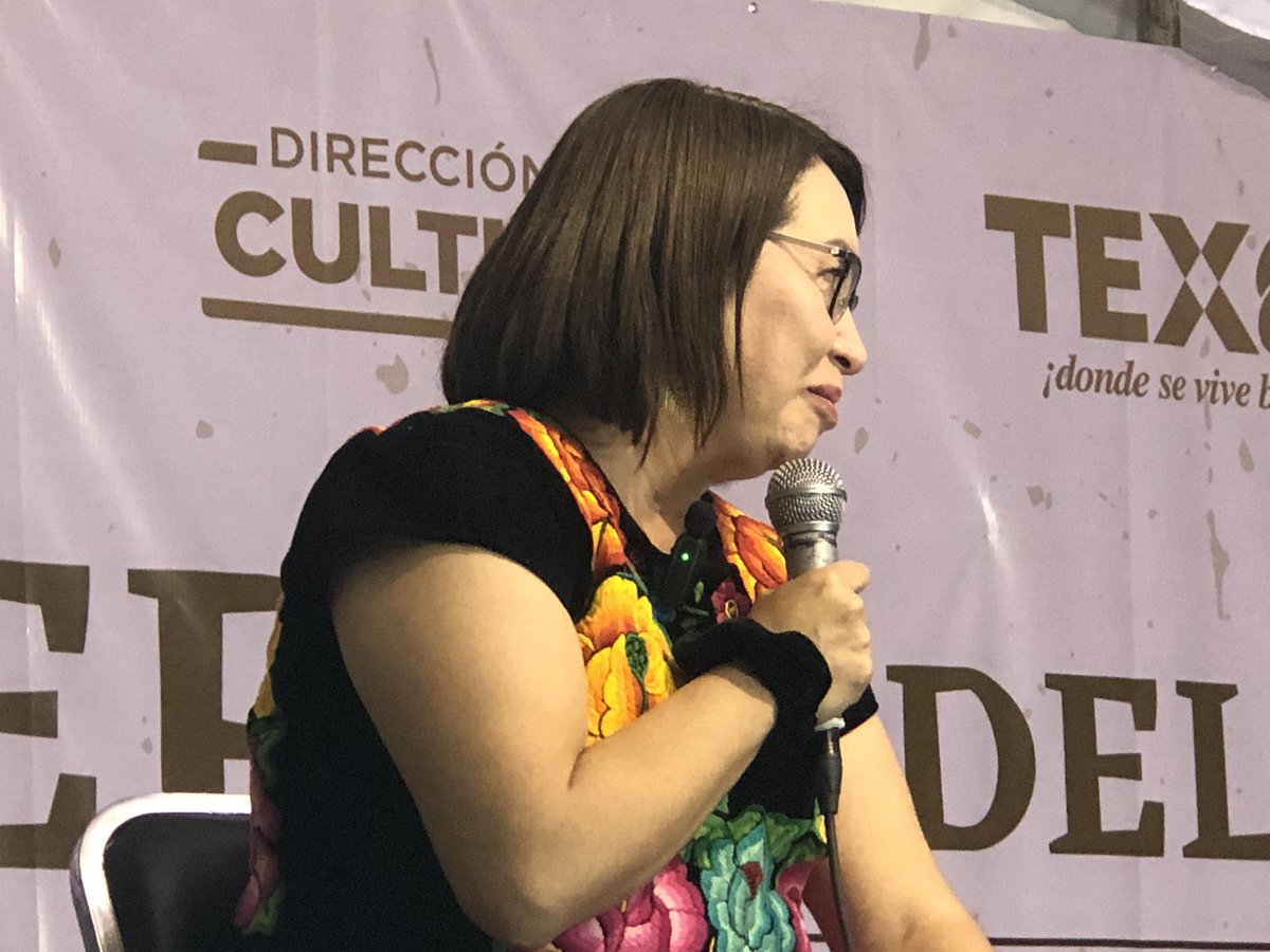 BRIGADACULTURAL's tweet photo. @CitlaHM y @azucenacisneros charlan en la #9FILTexcoco https://t.co/pWQBzBaitX