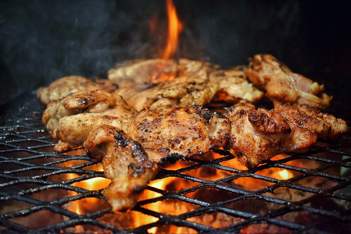 realCAMERALERO's tweet photo. #grillin #yardbird #foodporn #foodiepics #goodeats #heavenonapaperplate #photoglife🎥 #cameralero #paladin🏴☠️ #whatsnext🏴 #nostickmics #nomicflags https://t.co/T7twzelSxx